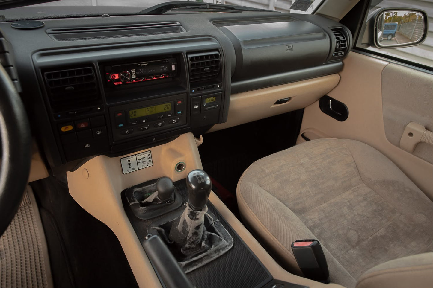 LAND ROVER DISCOVERY II TD5 | PĀRDOTS