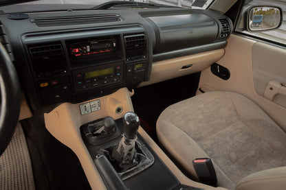 LAND ROVER DISCOVERY II TD5 | PĀRDOTS