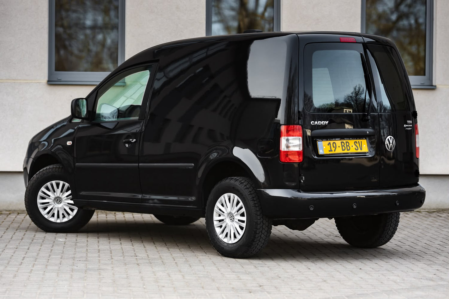 VOLKSWAGEN CADDY 1.9 TDI 4MOTION | PĀRDOTS